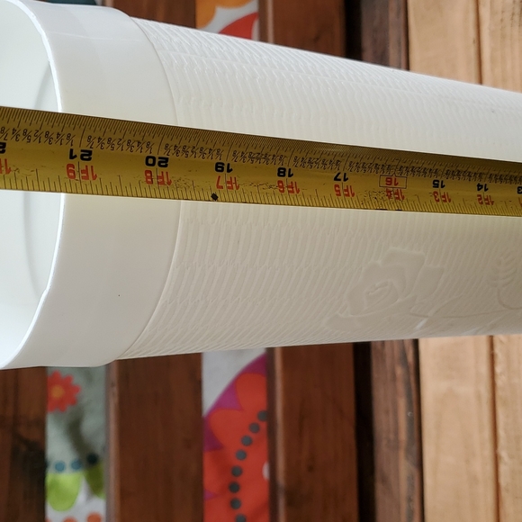 MCM breamco blow mold T-P roll holder - Picture 11 of 13